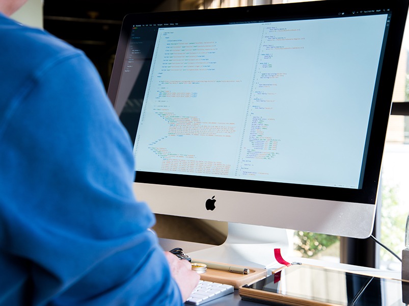 Devenez développeur web en suivant la formation PIC POEC entièrement gratuite pour les demandeurs d'emploi